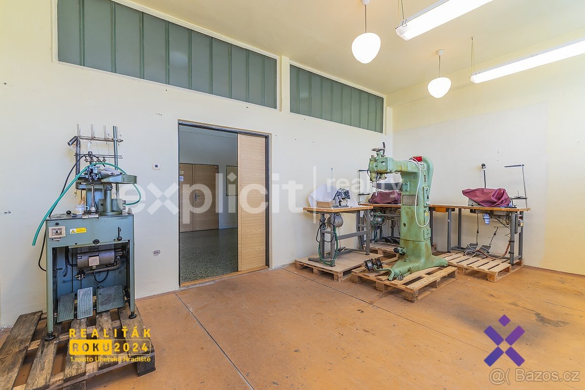 Prodej komerčního objektu - lehká výroba, sklady s rampou, k - 17