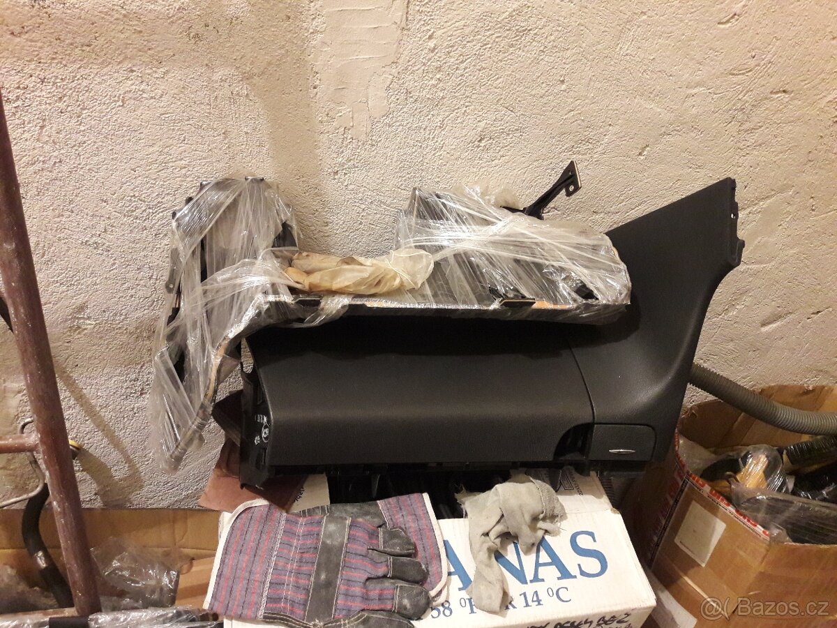 Mercedes e211 radici paka automat výbava classic - 17