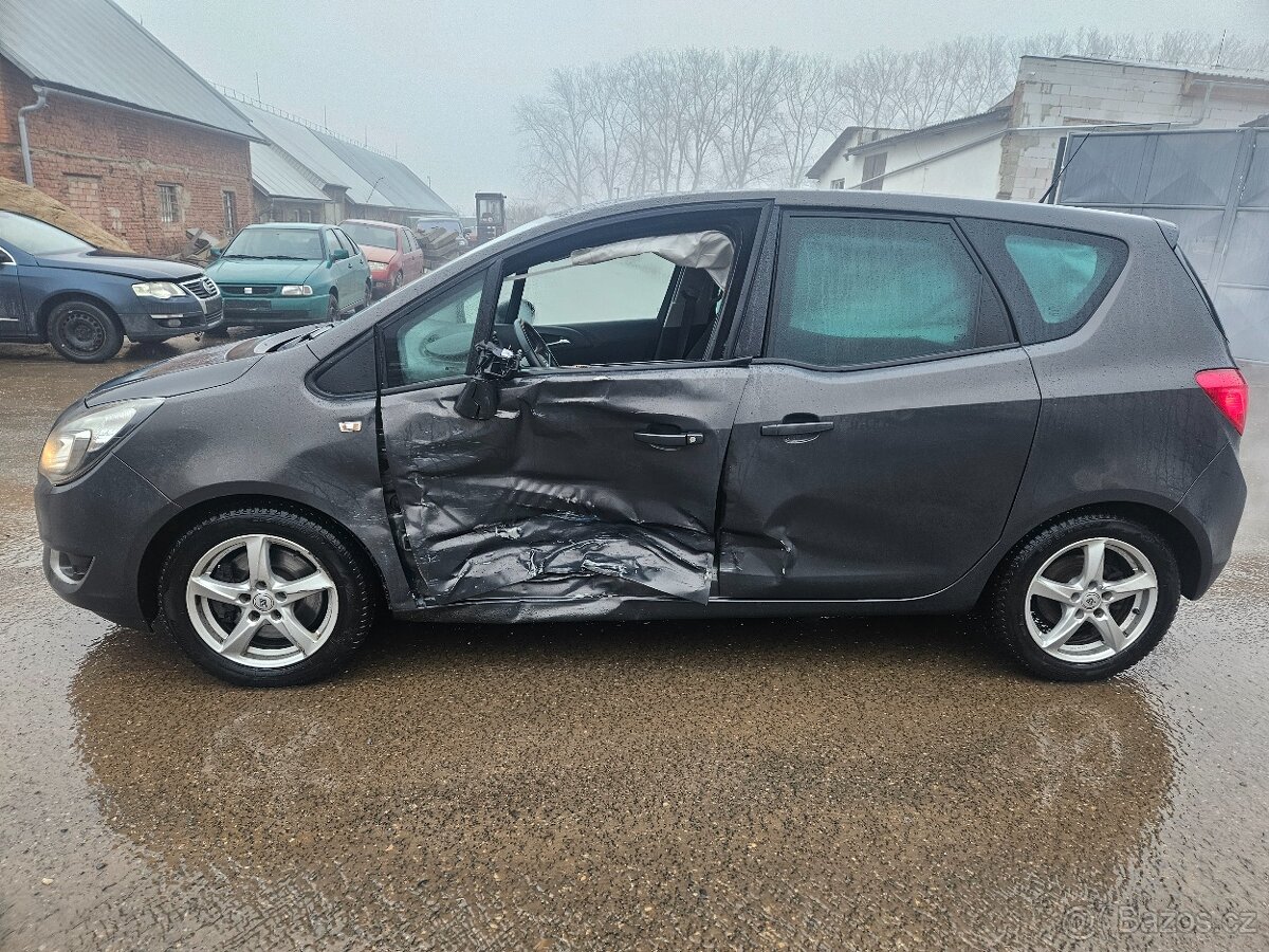 Opel Meriva 1.4T 103kw LPG automat 2015 - 17