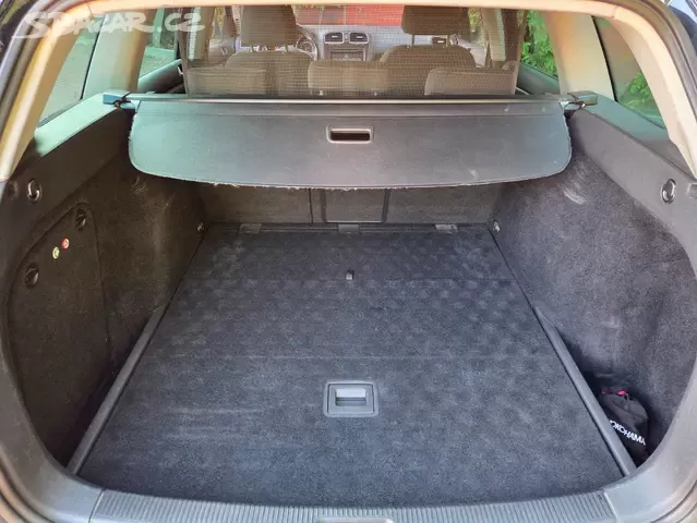 VW Golf VI. 2.0TDI 103kW, tažné, webasto, serviska - 17