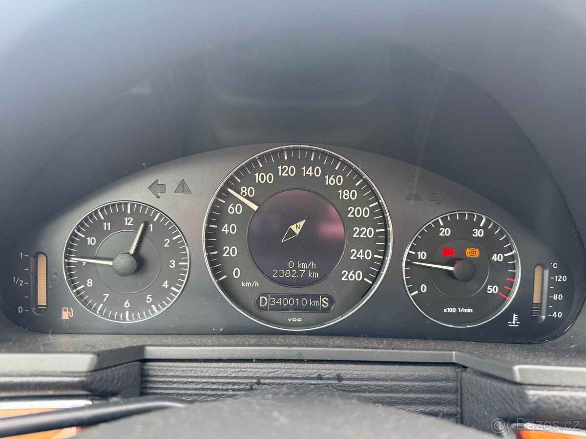 Mercedes Benz W211 270CDI - 17