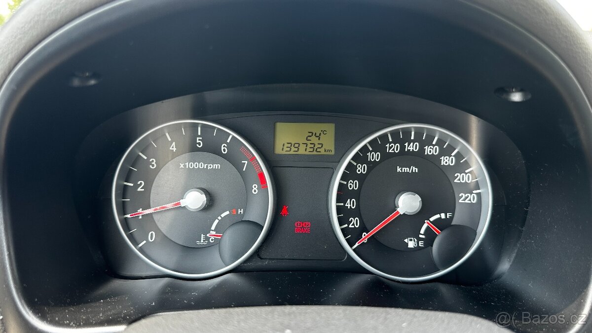 HYUNDAI ACCENT 1.4 - 17