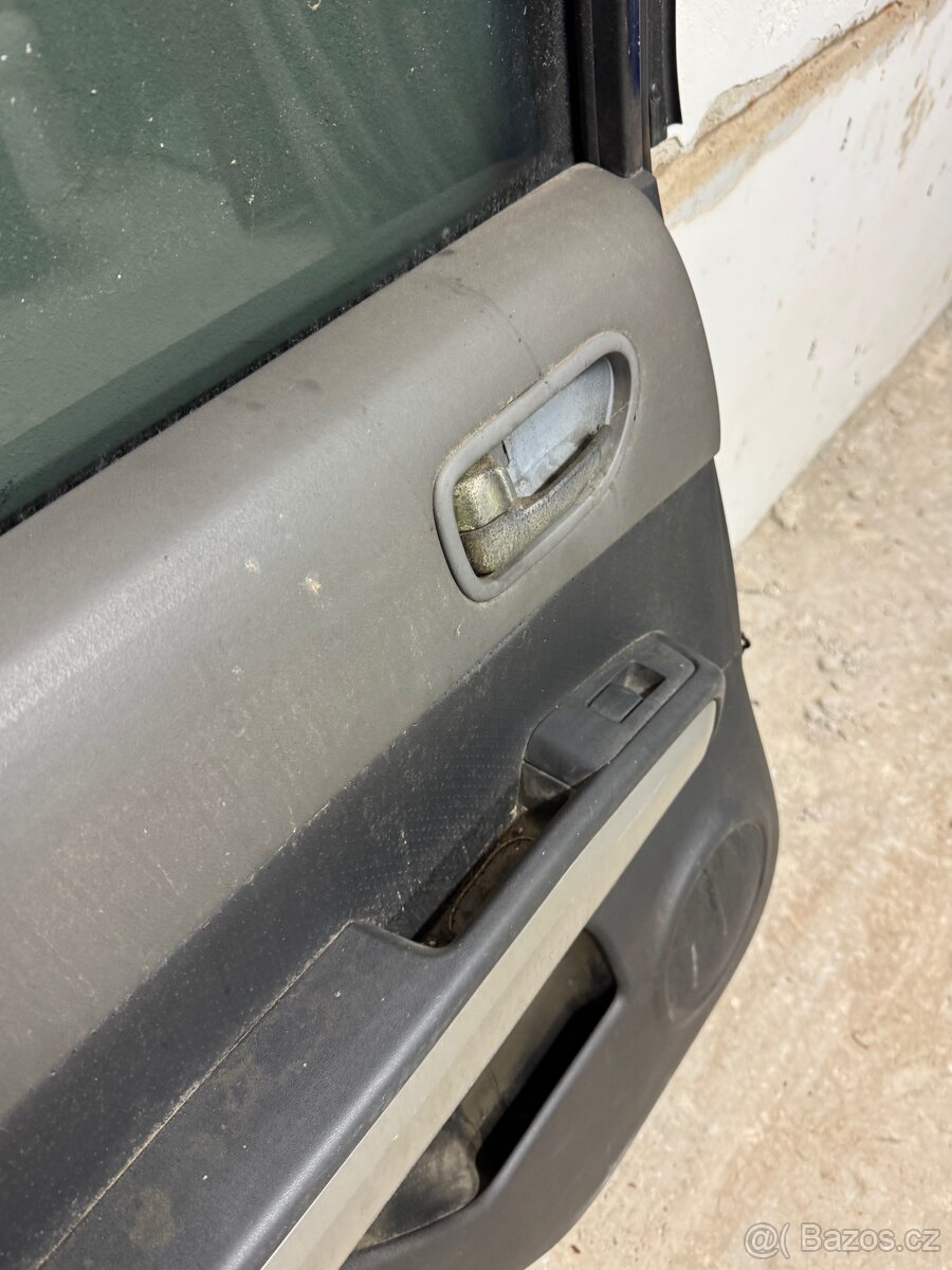 Nissan X-Trail 2007-14, zadní dveře - 17