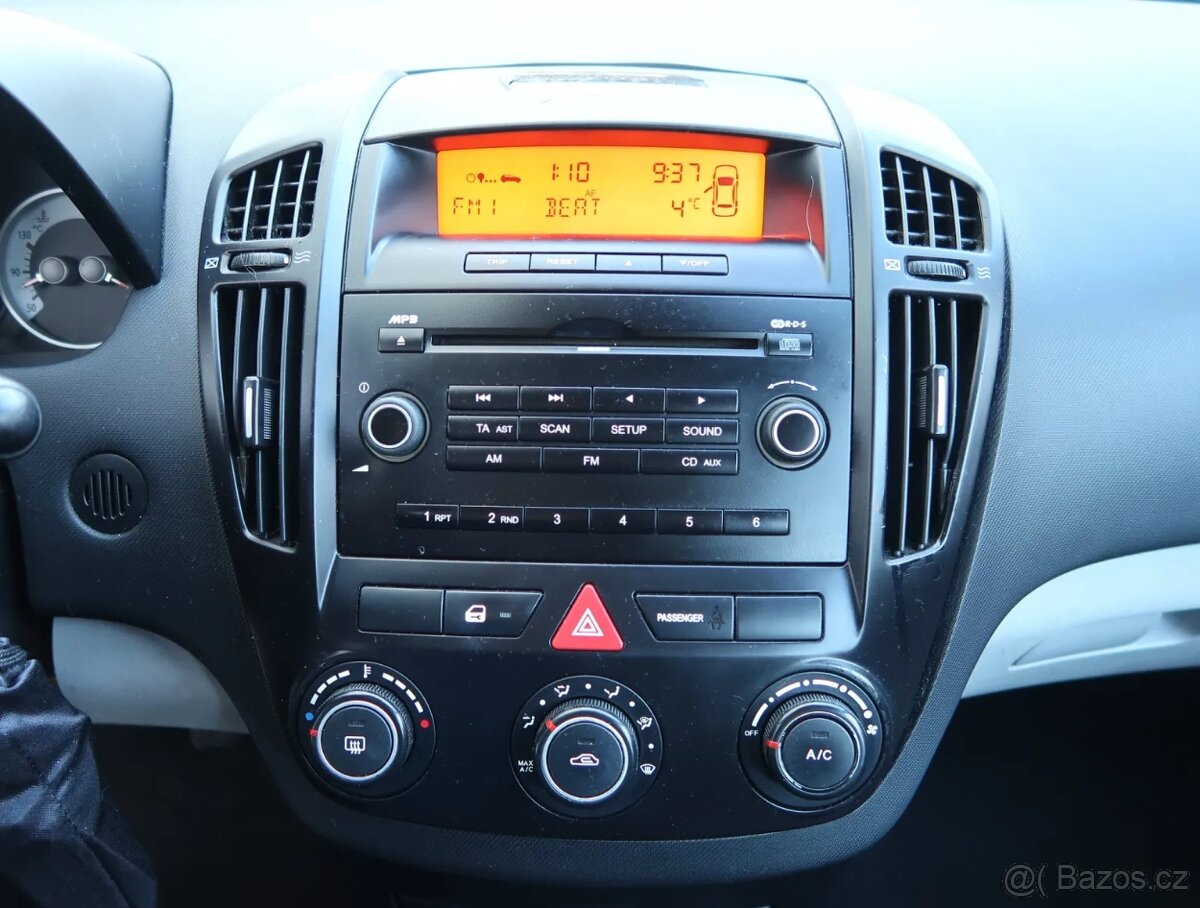 Kia Ceed 2009 1.4 LPG Combi - 17