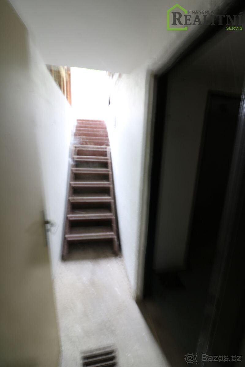 Prodej pěkné chaty v Praze 6- Suchdole. - 17