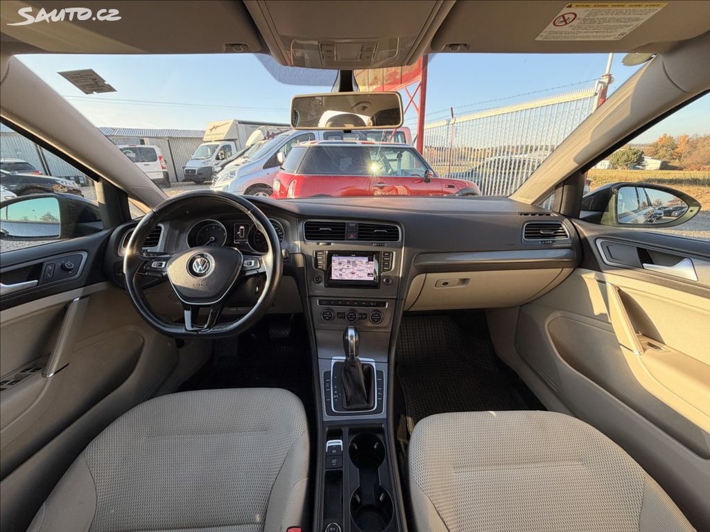 Volkswagen Golf 1.2Tsi DSG 143000km Nová Stk - 17