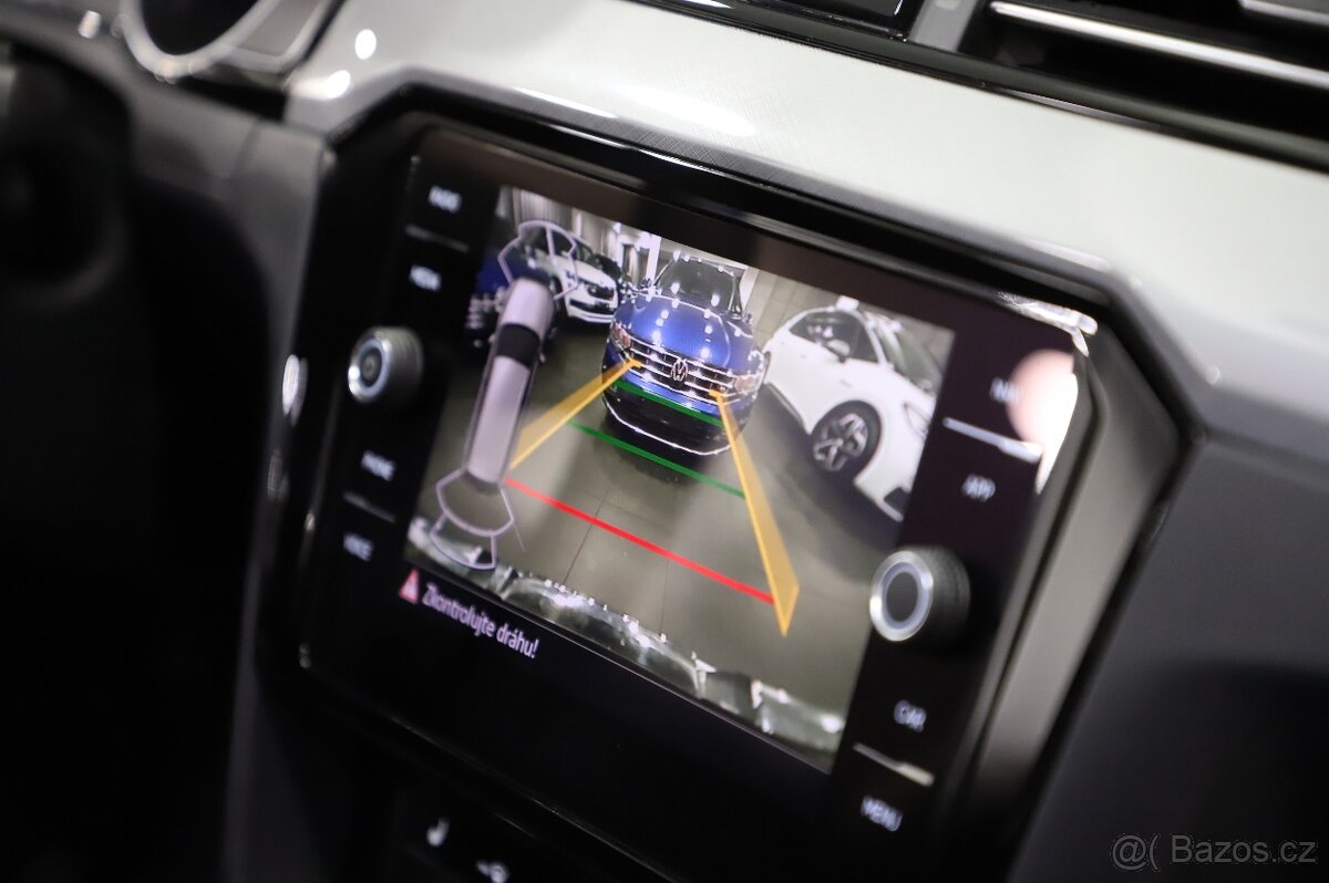 VW Passat B8 GTE Variant 1.4TSI 160kW DSG - záruka Autodraft - 17