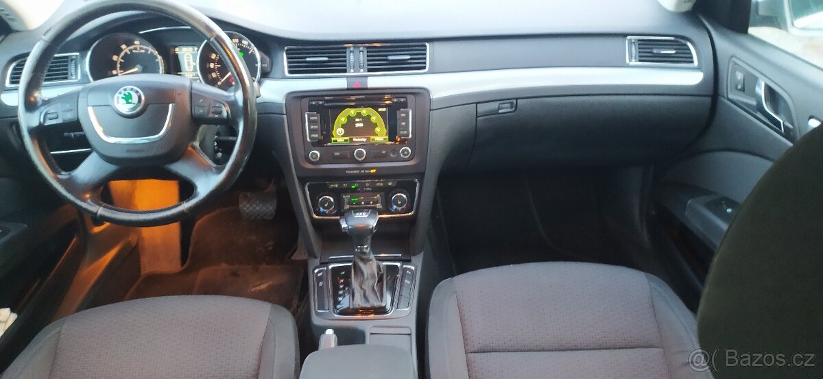 ŠKODA SUPERB II SEDAN 1,8TSi118kw,rv2009,DSG,XENONY - 17