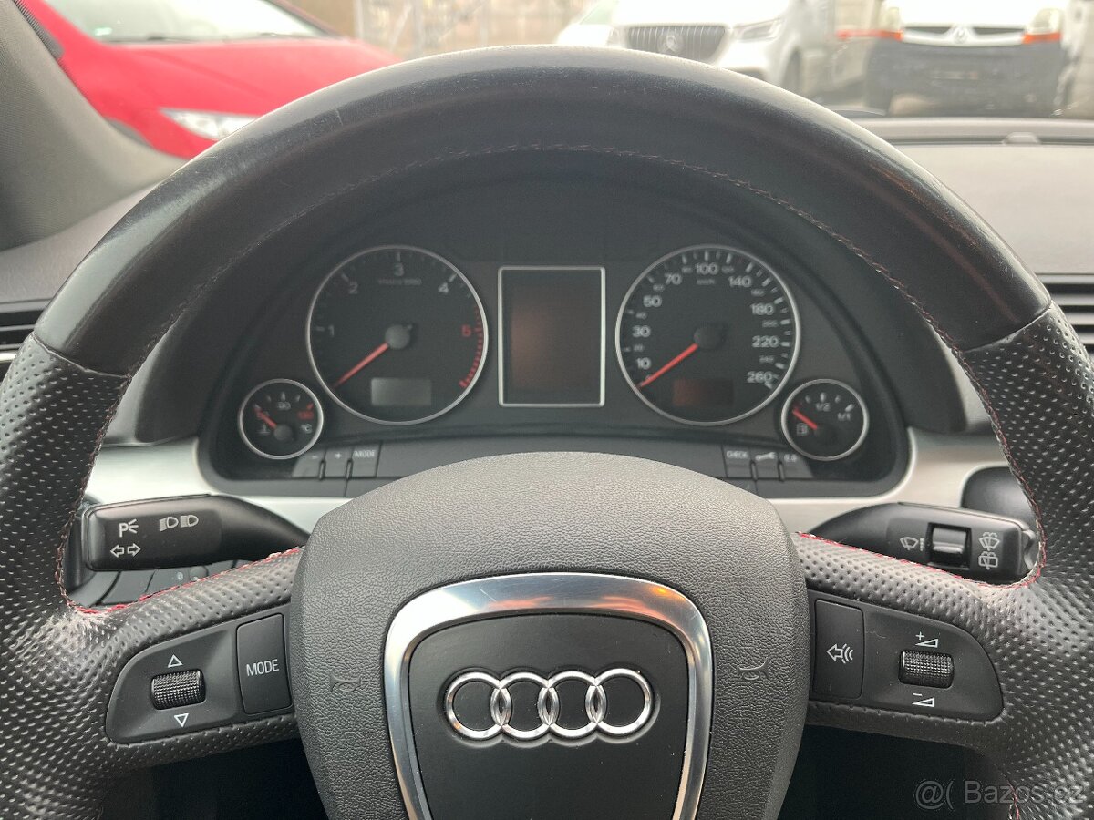 Audi A4 2.0 TDi 103KW S-line 1.Majitel - 17