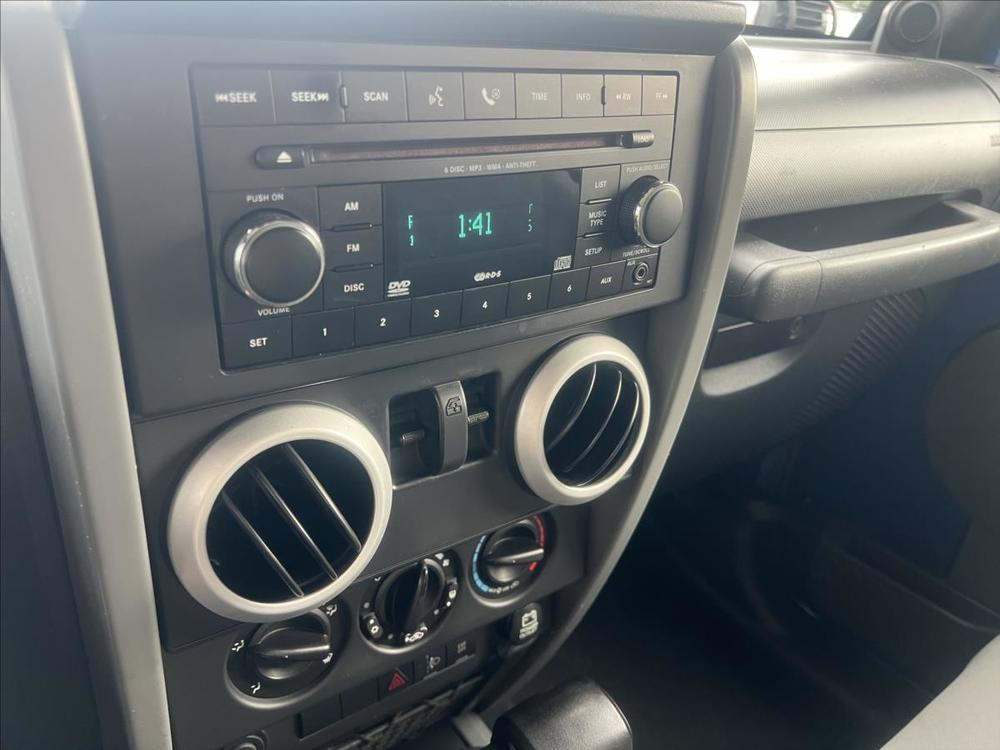 Jeep Wrangler 2,8 CRDi automat - 17