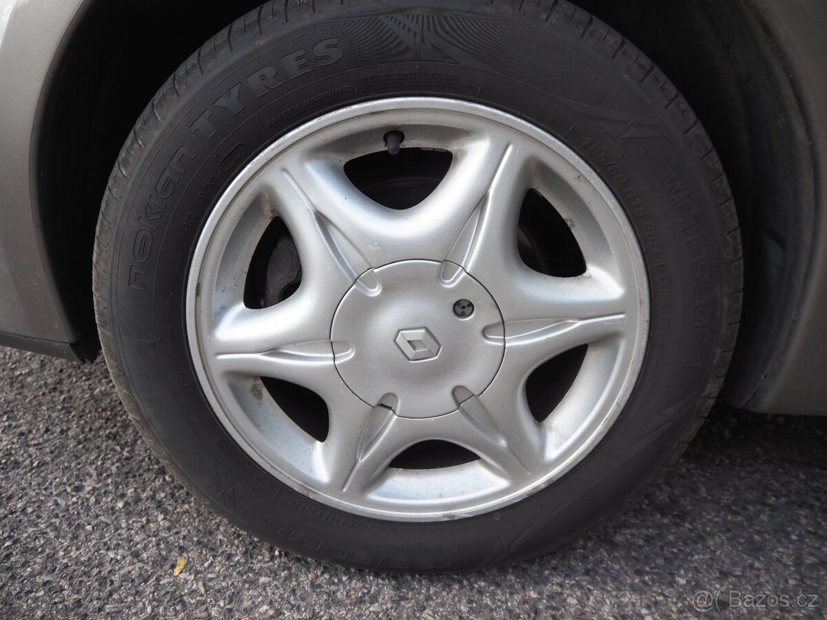 Renault Modus 1.1 původ ČR, 1 majitel, 91tis KM - 17