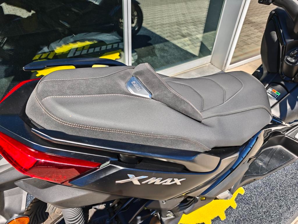 Yamaha X-Max 125 TECH MAX - 17