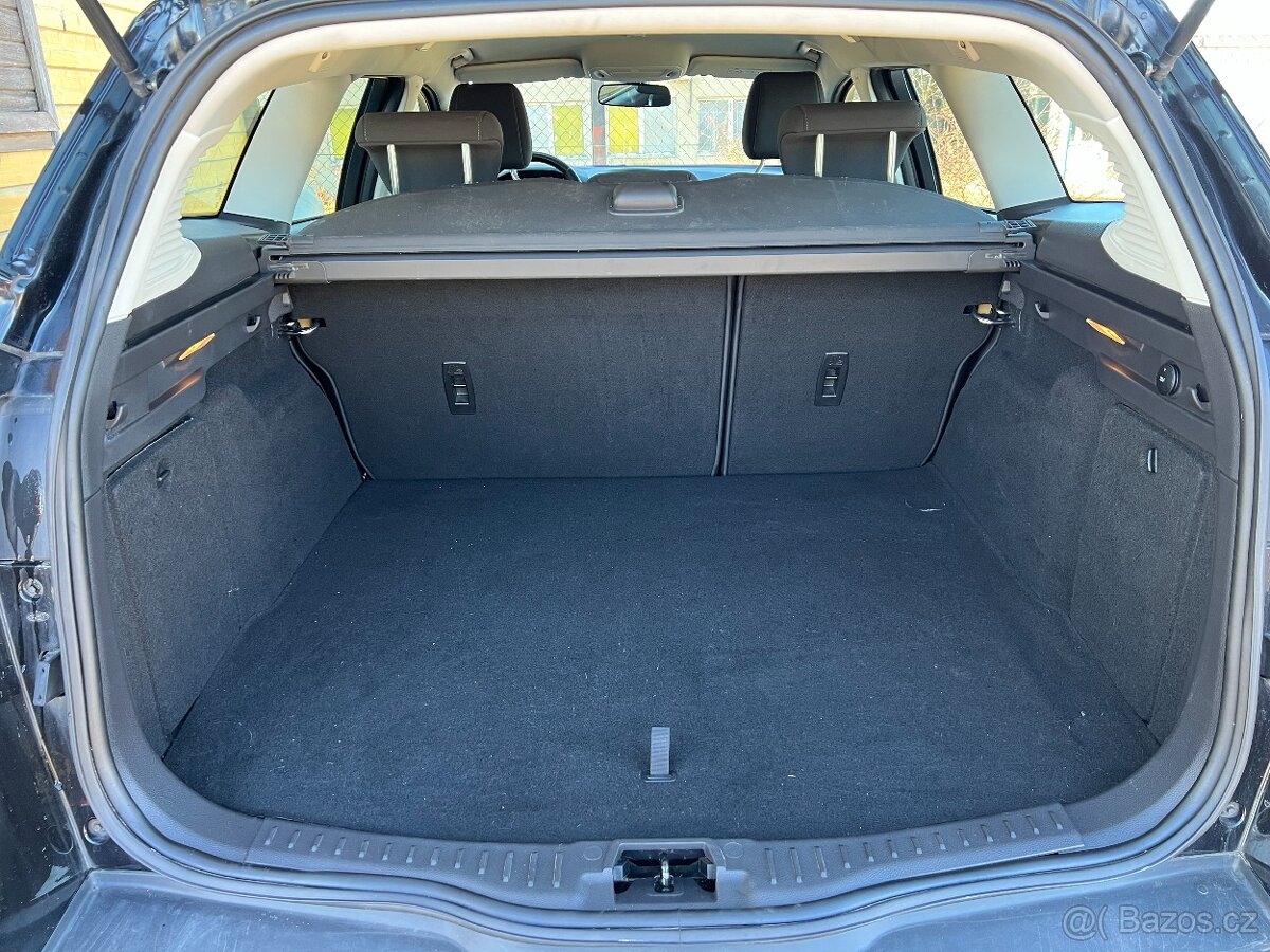 Ford Focus 1.0 T EB 92kW VÝBAVA - 17