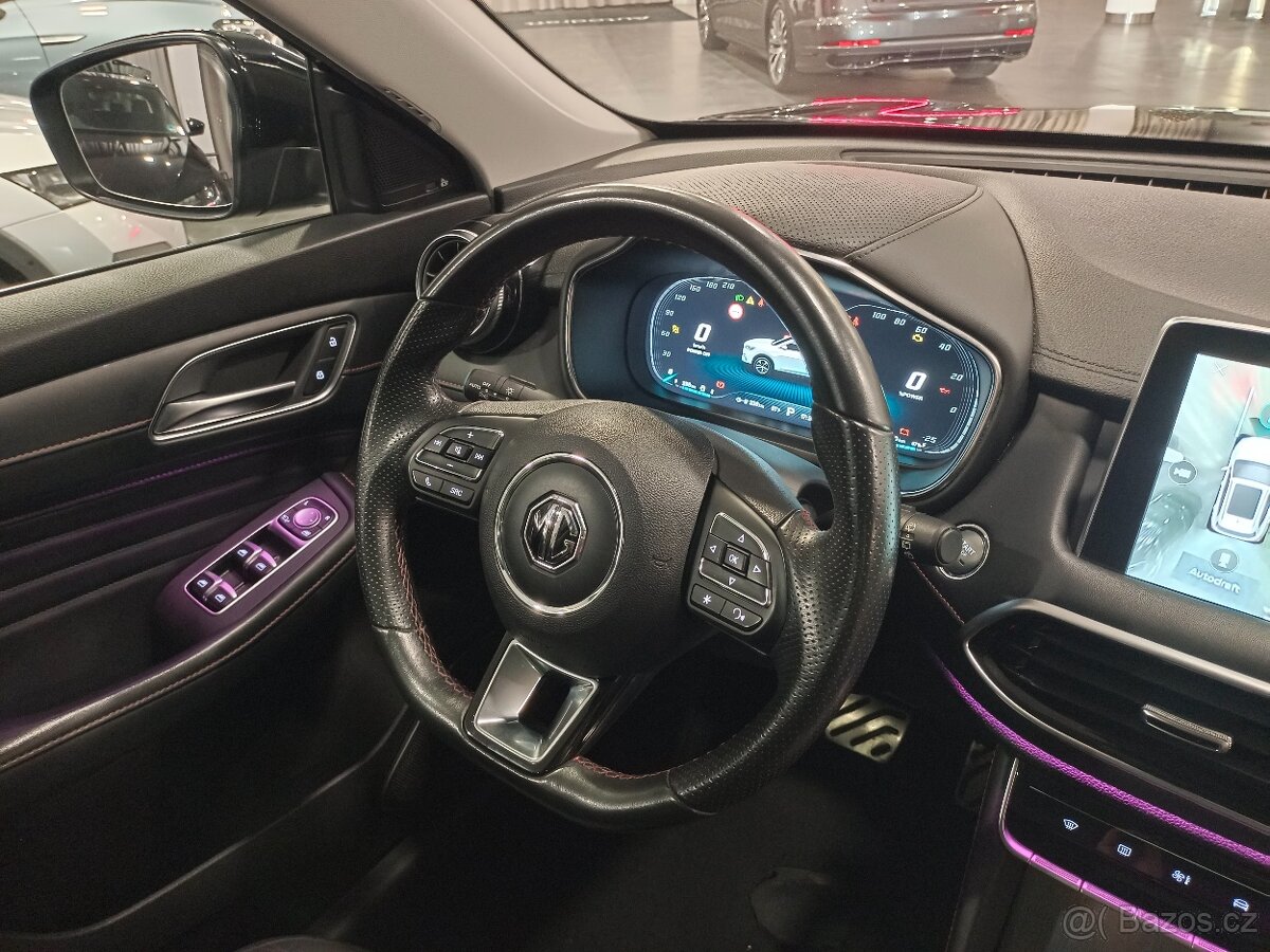 MG EHS PHEV Luxury 1.5 190kW AUT. 83tkm - záruka Autodraft - 17