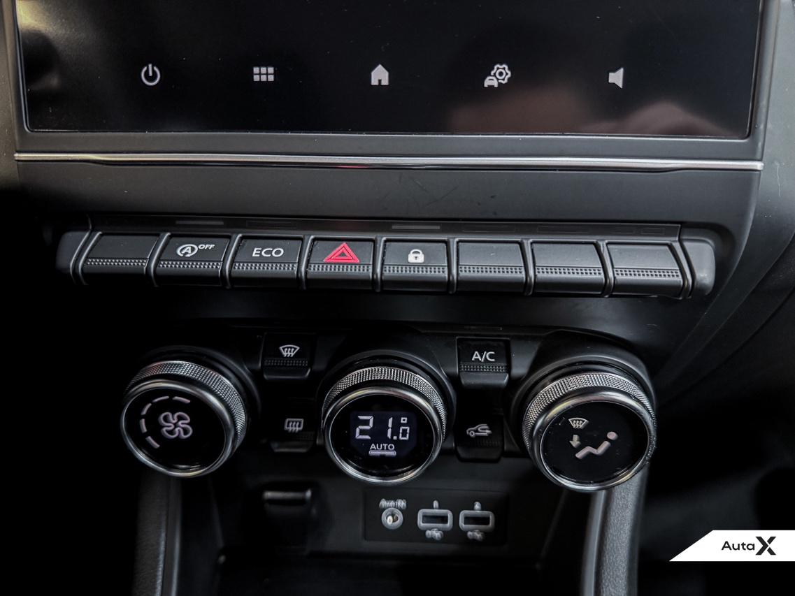 Renault Captur 1.0 TCe 67 kW | ZÁRUKA, PŘEDPLACENÝ SERVIS - 17