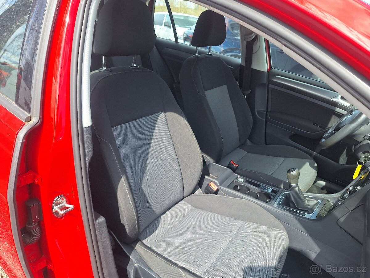 VW Golf 1.2Tsi rv.2016 5dveři - 17