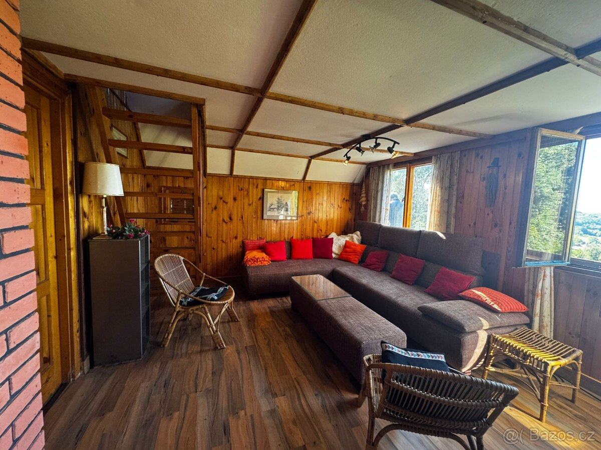 🌿🏡 Prodej chaty na Chvalčově pod lesem s nádherným výh 🏡✨ - 17