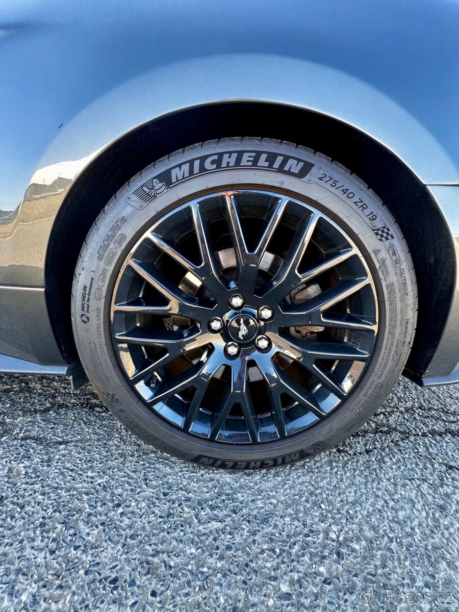 Ford Mustang 5.0 GT 324kw 2015 - 17