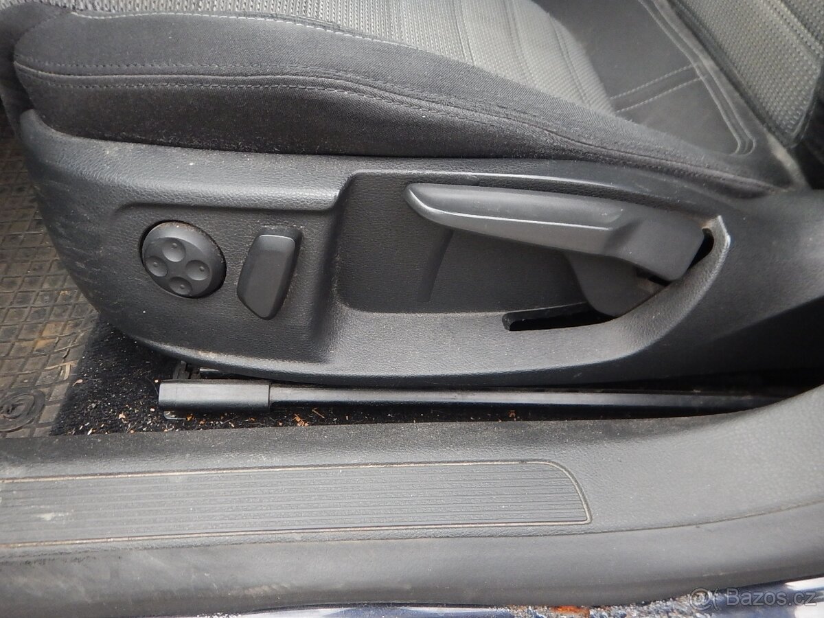 VW Passat CC 2.0 TDI, DIGIKLIMA - 17
