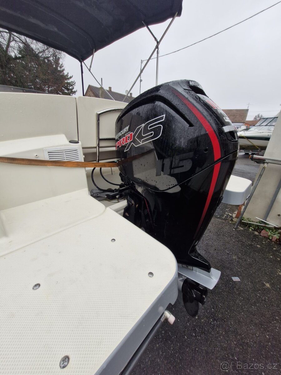 motorová loď QUICKSILVER ACTIV 555 CABIN - 17