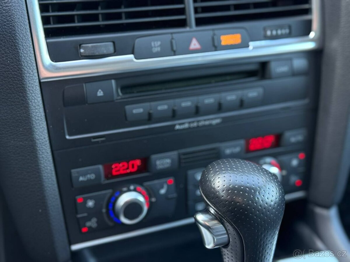 Audi Q7 3.6FSI TOP STAV - 17