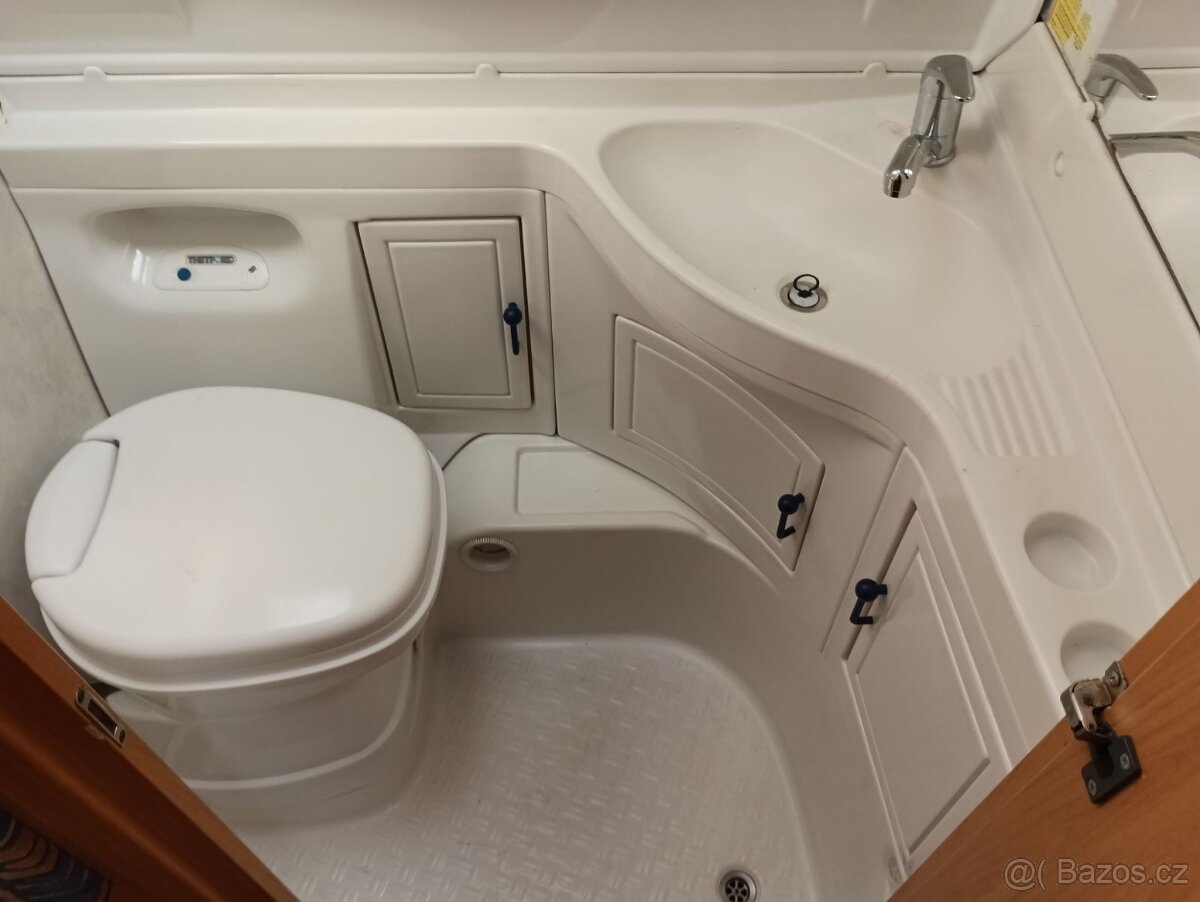 WILK pro 4. Mover. Pevné postele. R 2002. Stan.100km/h - 17