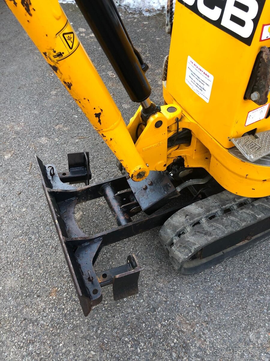 K prodeji JCB 8008 minibagr - 17
