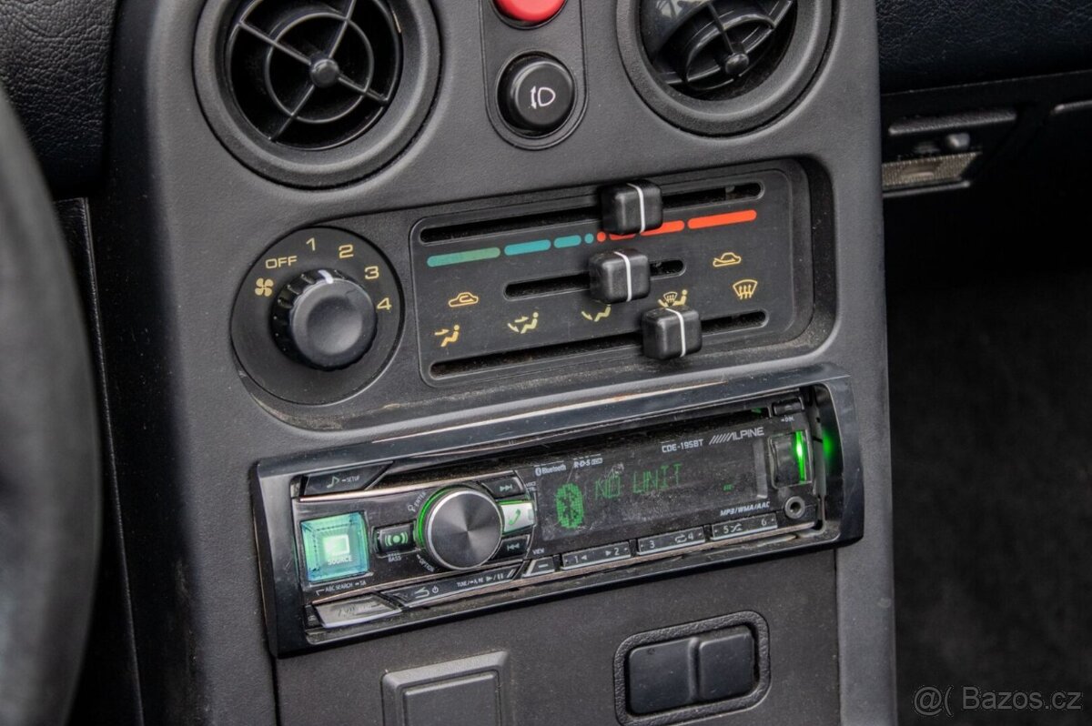 Mazda MX-5 Miata 1,8 benzín - 17