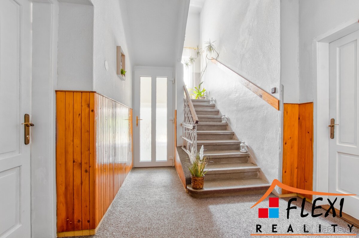 Prodej vily (241 m²) s výjimečným pozemkem (3528 m²), Čelad - 17