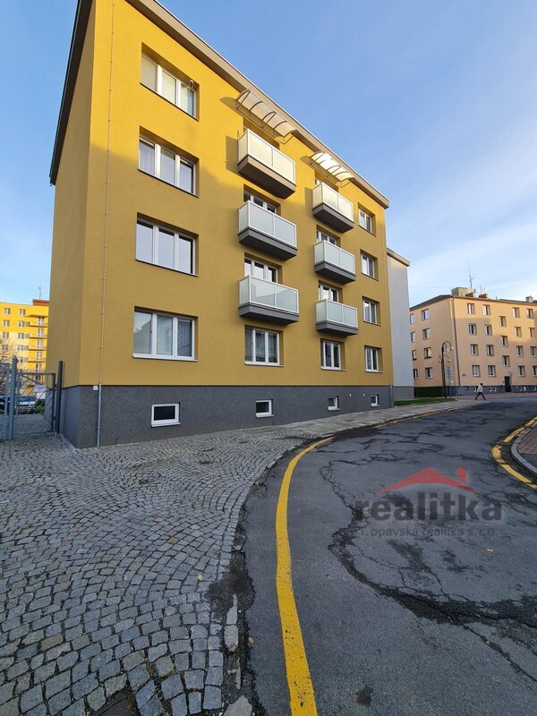 Prodej bytu 3+1 s balkonem, U Fortny, Opava - 17