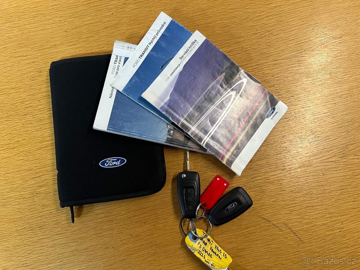 Ford Transit L3 2.2TDCI 92kW 7 míst tažné DPH STK 10/27 - 17