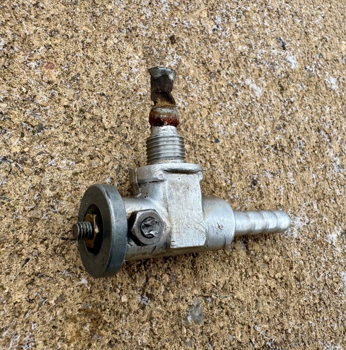 Stadion, Jawa Jawetta - dily - 17