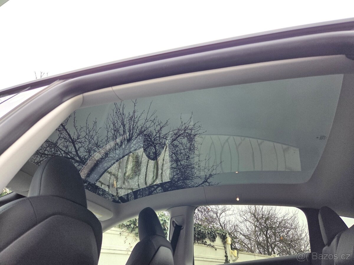 Tesla Model Y 4x4 Long Range Dual Motor Záruka 378kW - 17