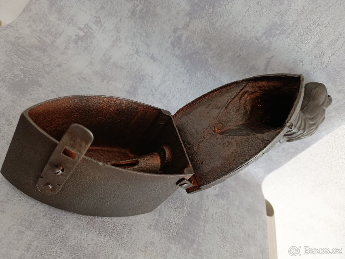 Orig.atypická vzácná žehlička DRAK do sbírky, dekorace - 17