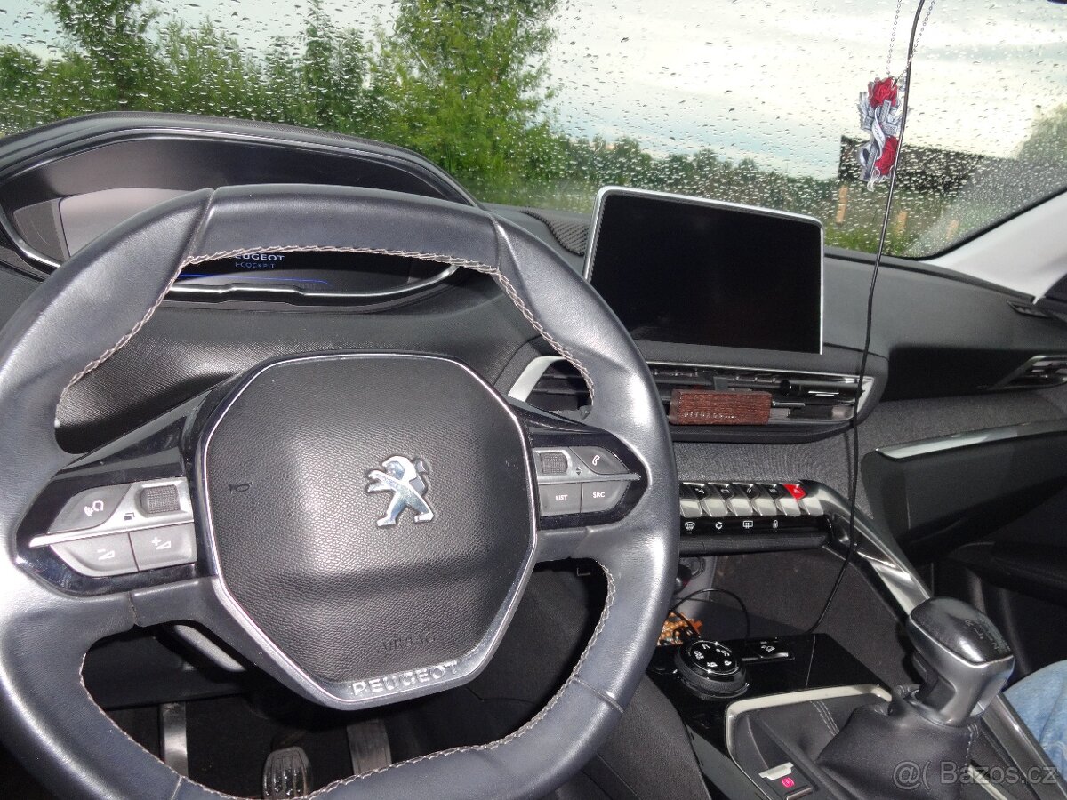 Peugeot 3008 1.2 PureTech 96 kW - 17