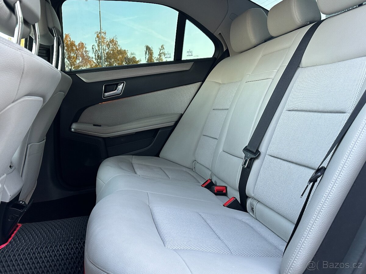 Mercedes-Benz E 350 2011 - 17