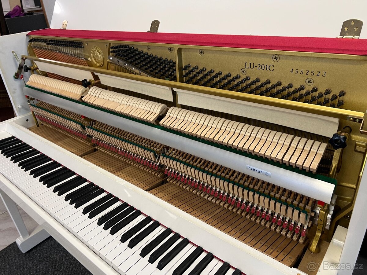 Yamaha LU-201 se zárukou až 5 let. Doprava zdarma - 17