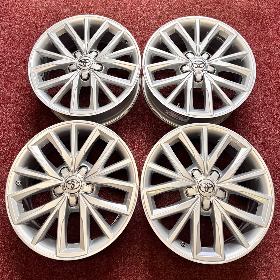 5x114,3 R17 ORIGINÁL Alu Toyota Corolla 2022 - JAKO NOVÉ - 17