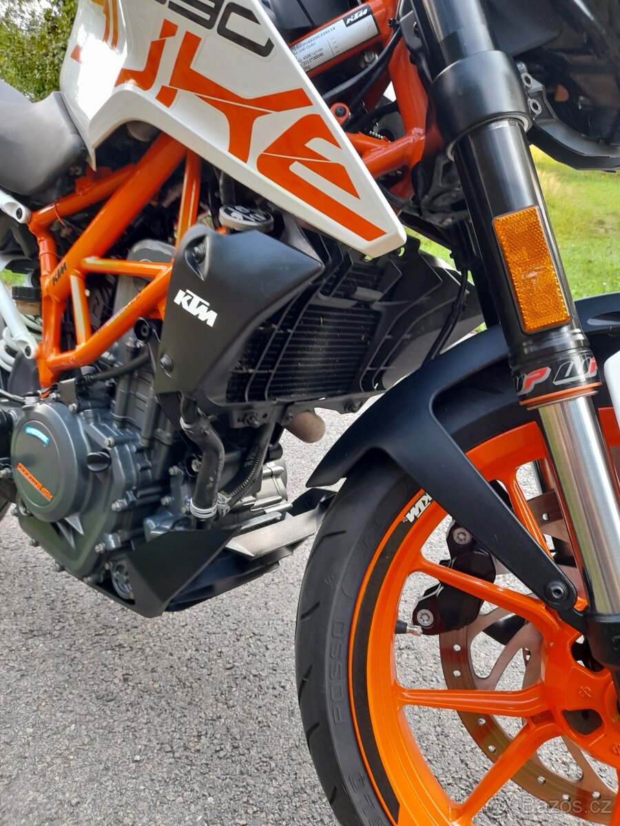 KTM 390 Duke - 17