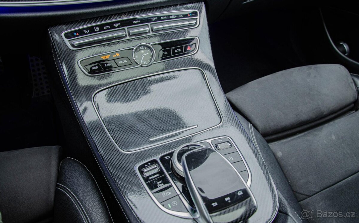 Mercedes-Benz E trieda Sedan 350 BlueTEC - 17