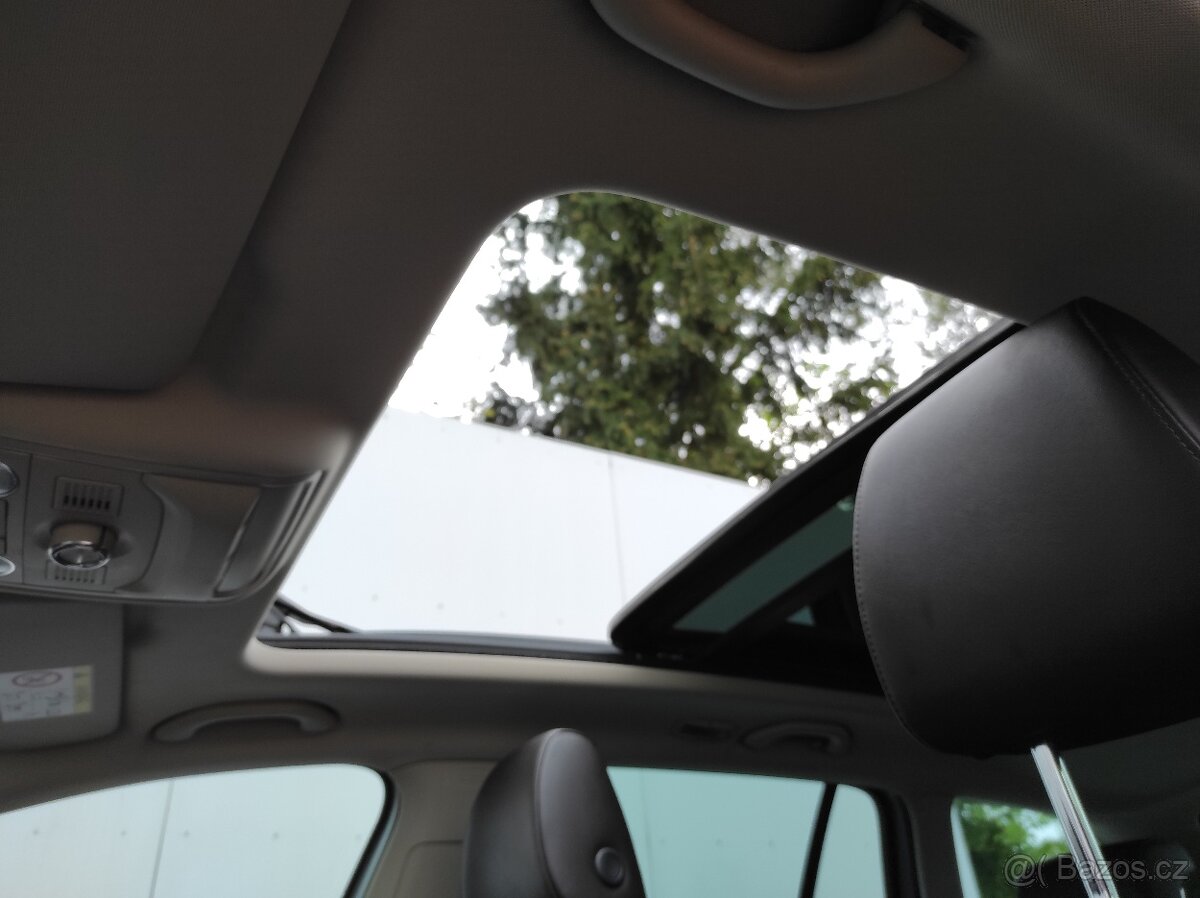 Škoda Octavia L&K 2.0 TDi 4x4 DSG ČR SERVISKA 108 tis. km - 17