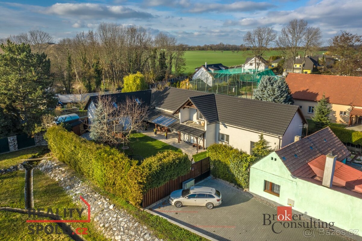 Prodej, domy/rodinný, 291 m2, U Rybníka 2/2, 25064 Zlonín, P - 17