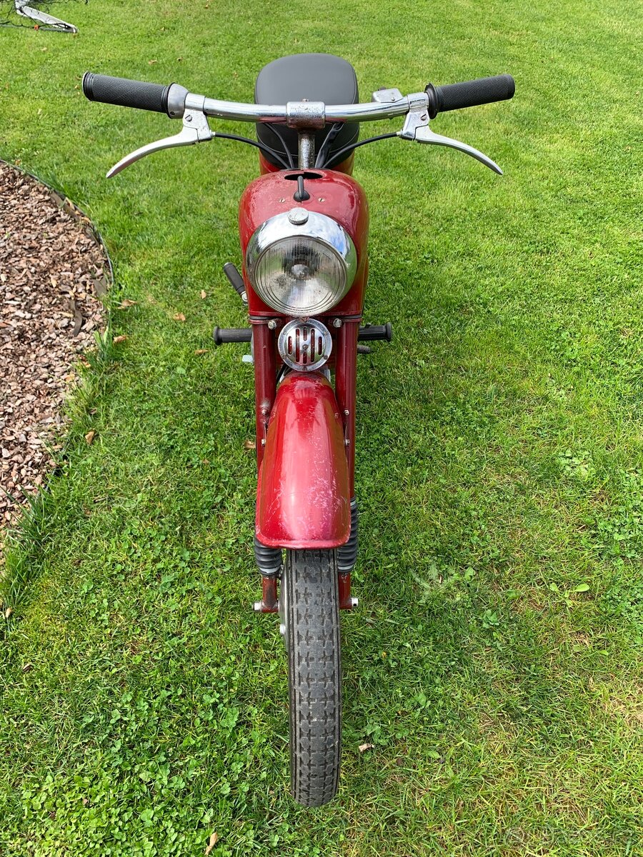 Jawa 555, kráska z 60. let - 17