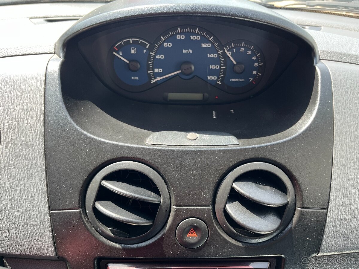 Chevrolet Spark 0.8i 38KW, Klima, Vyšší nástup, Posilovač - 17