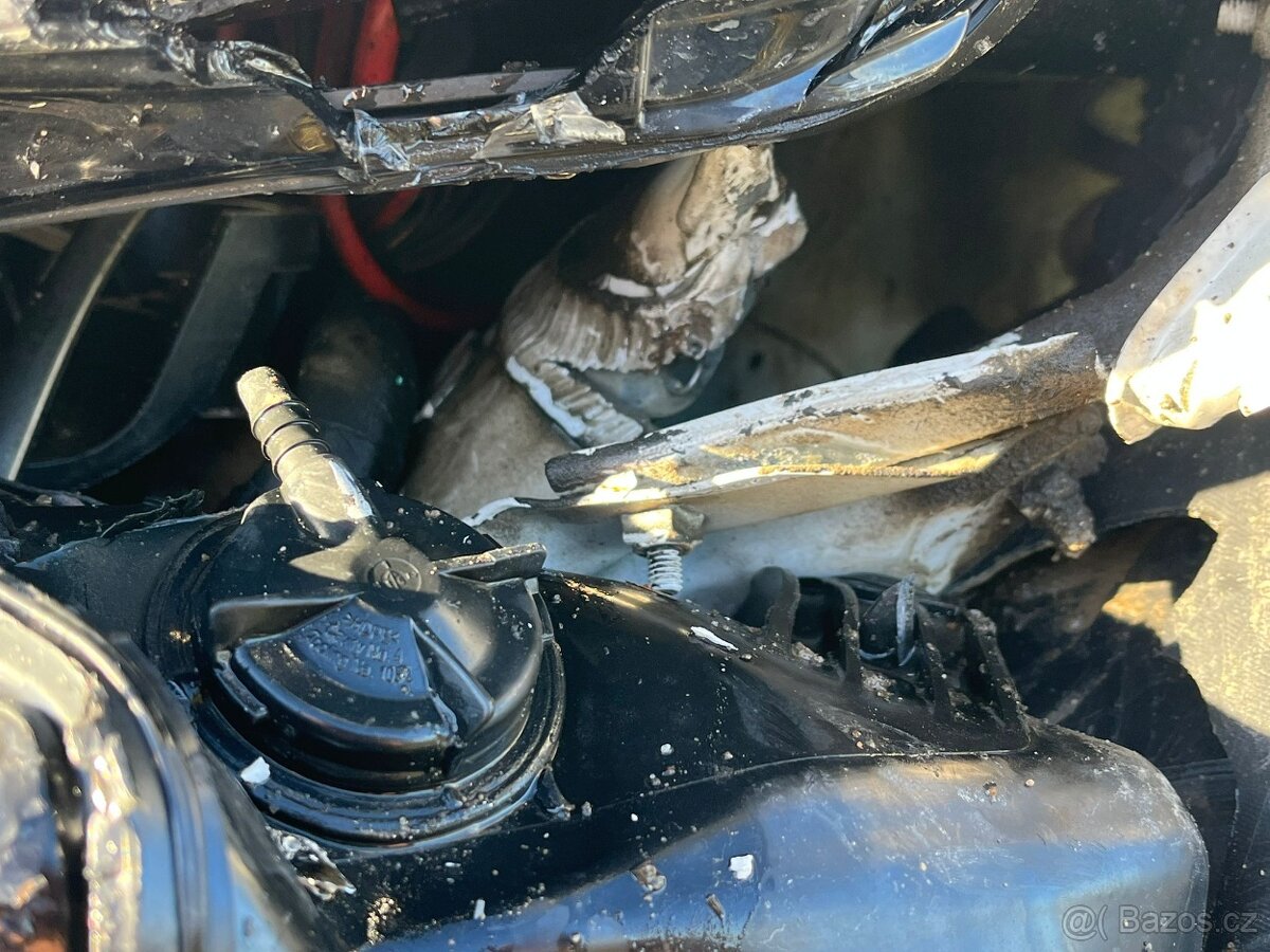 Osobní užitkové vozidlo Volkswagen Caddy - havarované - 17