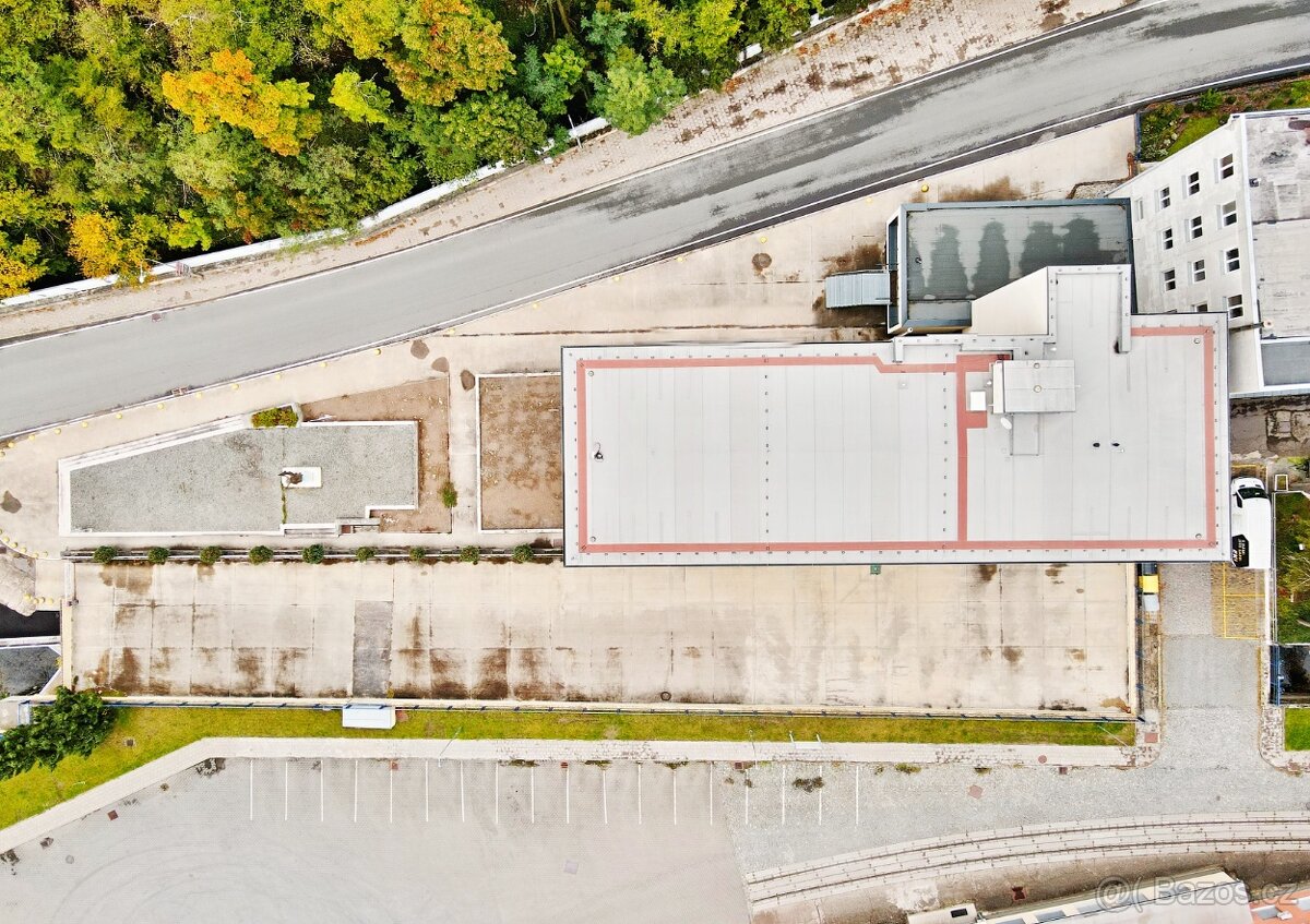 Administrativní budova Adamov u Brna 2325m2 - 17