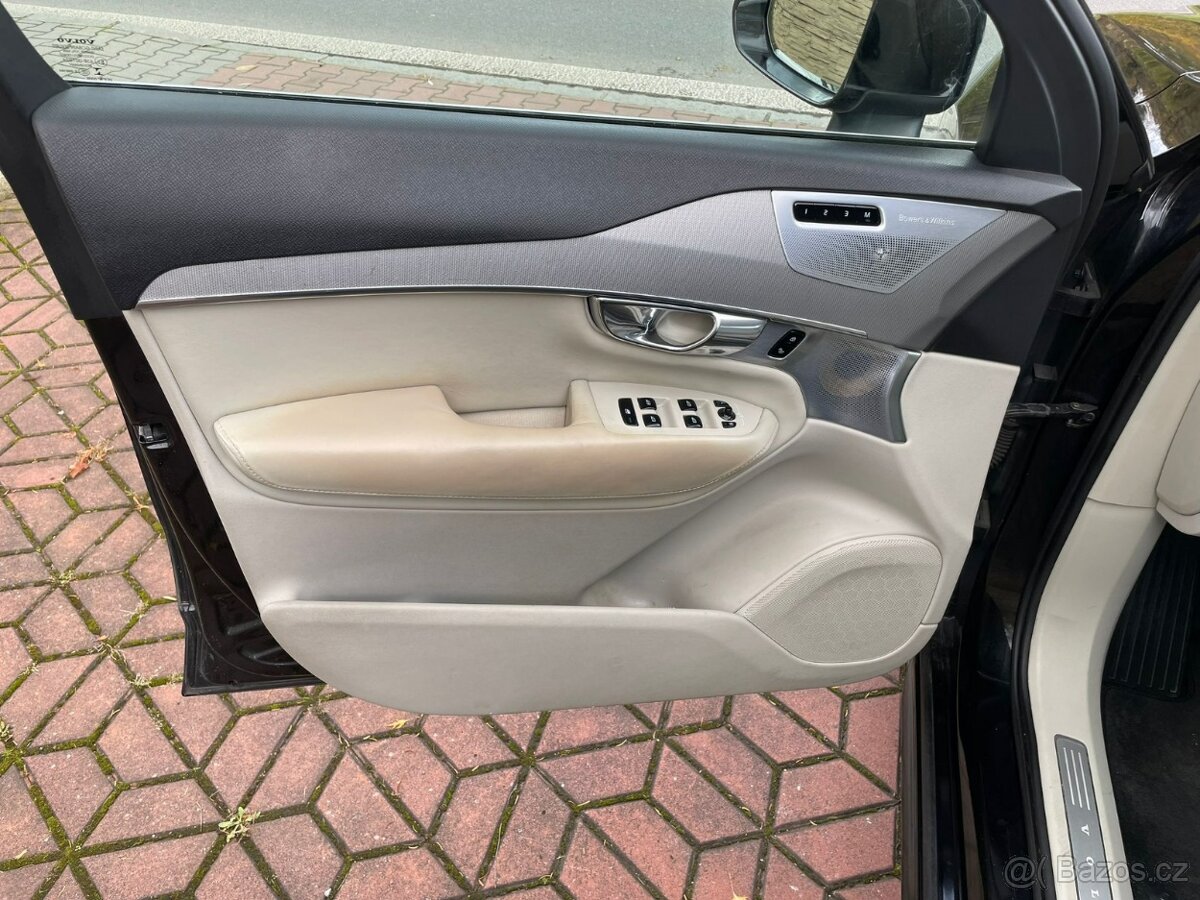 Volvo XC90 D5 ČR DPH 4X4 AUTOMAT TAŽNÉ - 17