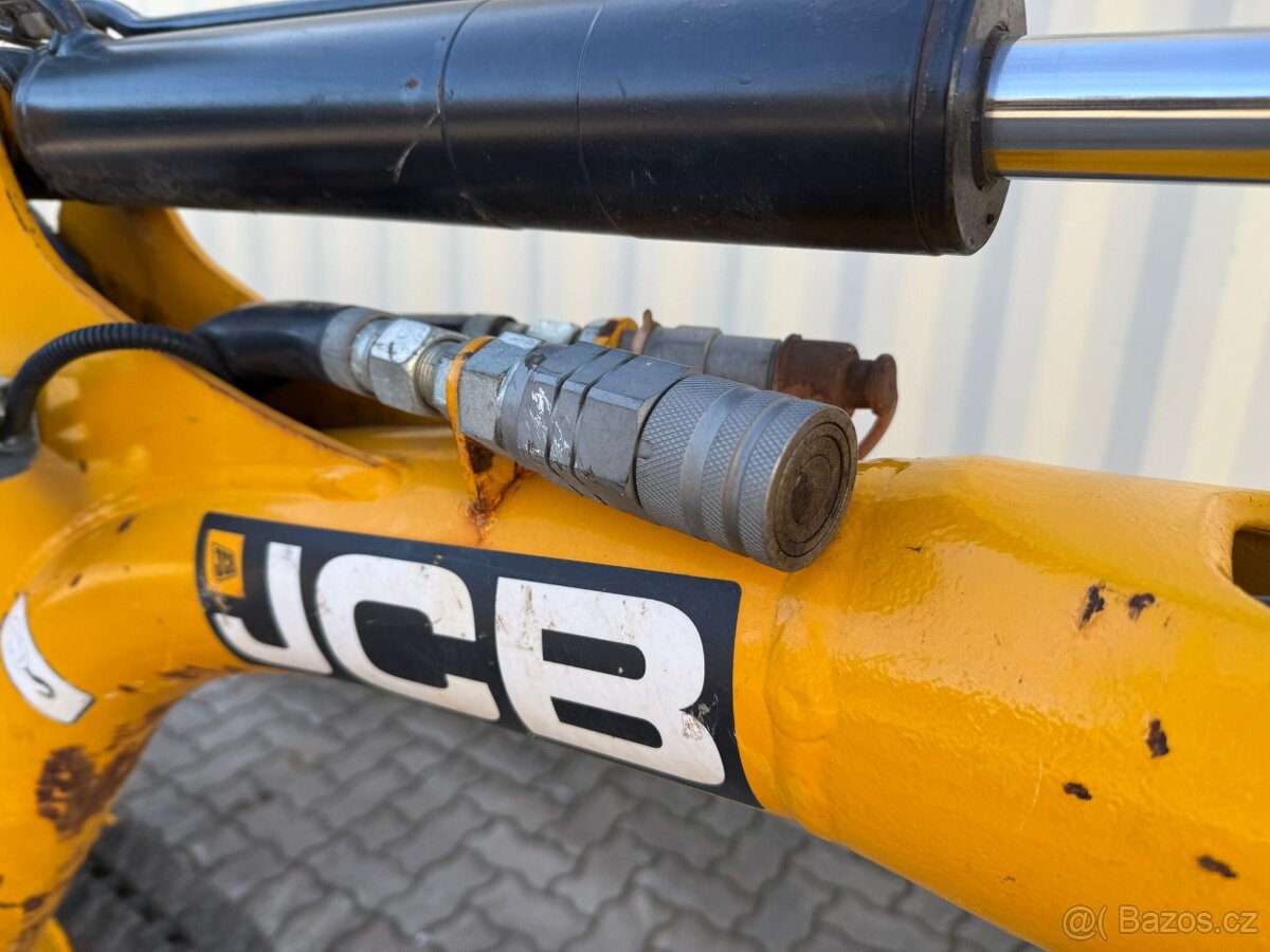 Prodám minibagr JCB 8008 CTS - 17