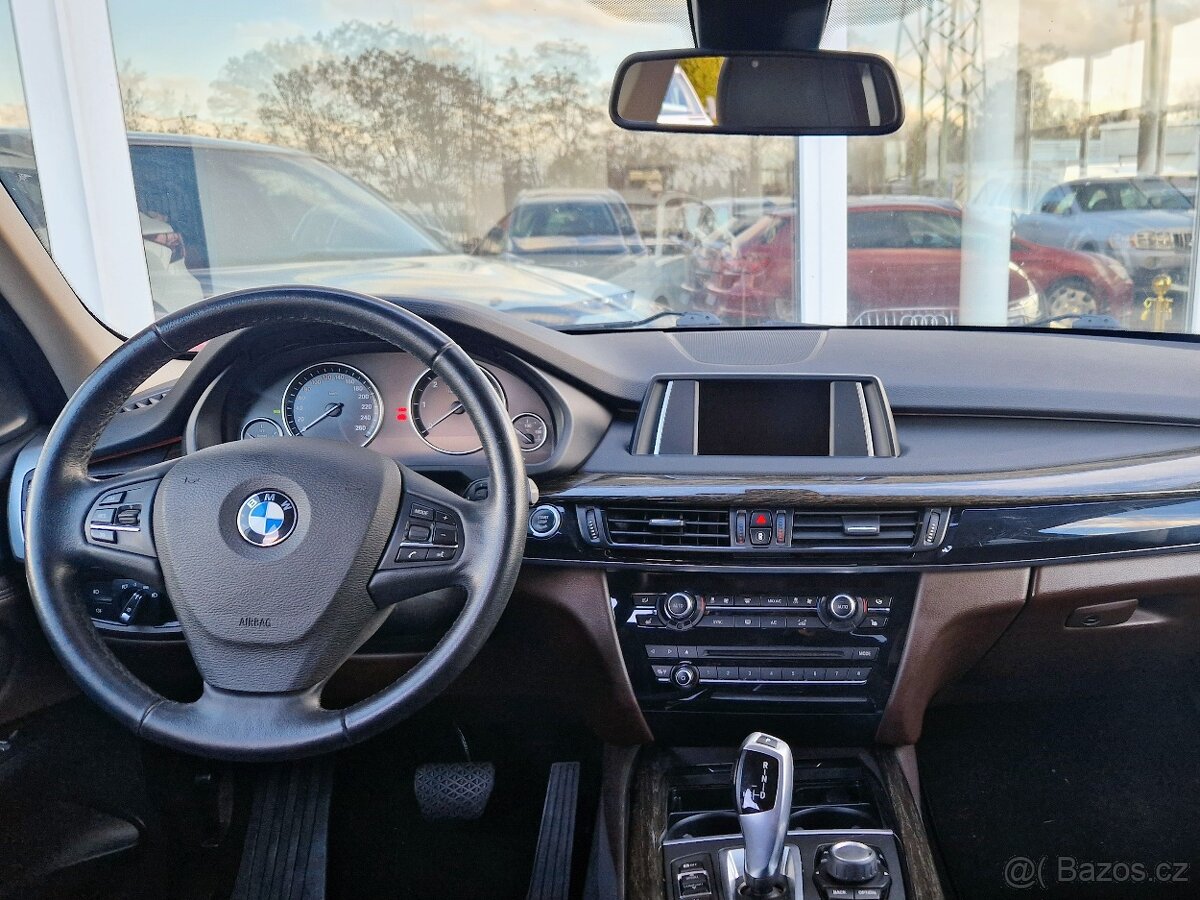 BMW X5, Xdrive 30D 7míst Serviska - 17