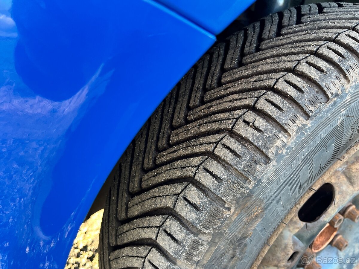 Škoda Fabia 1,4 55Kw - 17